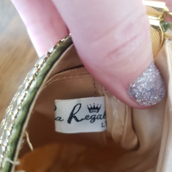 Vintage La Regale Hong Kong Glamorous Gold Metal Mesh Crossbody Bag Purse - Picture 5 of 8